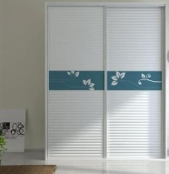 贵州���柜门定制时如何���定���寸